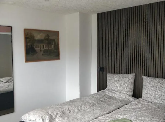 Kristinebjerg Homestay *